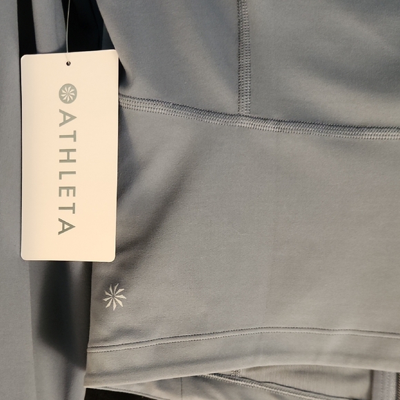 Athleta 2 Piece Set: Salutation Crop Jacket and Brooklyn Heights Cargo Pant - Picture 5 of 16